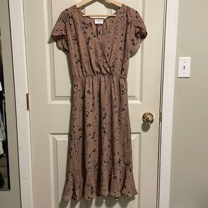 NWOT SIENNA SKY MIDI DRESS